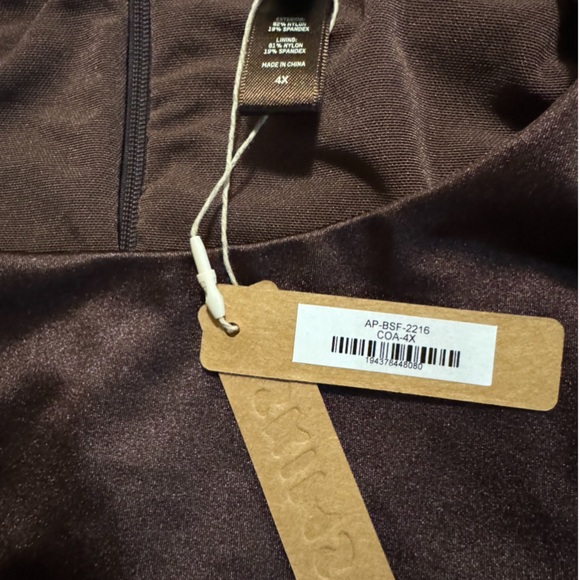 NEW Skims All-In-One Catsuit Long Sleeve Compression Jumpsuit Onesie Cocoa 4X - Picture 4 of 4